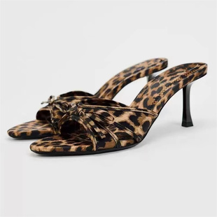 西班牙夏季性感豹纹蝴蝶结，一字带露趾细跟高跟鞋，外穿凉拖鞋女