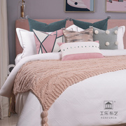 女孩样板间粉色公主床品儿童家具展厅软装床上用品刺绣抱枕床尾巾