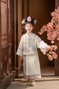 伊娃布衣女童汉服中国风，春季刺绣格格，服宝宝儿童清汉古风套装