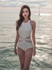 维多利亚ms泳衣女夏季性感连体，三角聚拢修身遮肚温泉比基尼游泳装
