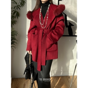 韩版高端狐狸毛领连帽红色，双面短款羊毛大衣，黑色浴袍长款毛呢外套
