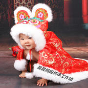 红色个月婴儿宝宝斗篷纯手工，老虎帽子毛线中性，兔毛虎头帽披风