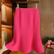 时尚小众金属链条高腰玫红色，半身裙优雅荷叶，边鱼尾裙包臀显瘦裙子