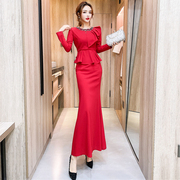红色晚礼服女时尚优雅气质钉珠圆领长袖修身长裙鱼尾裙连衣裙