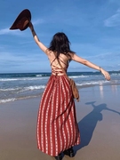 吊带连衣裙2023夏海边度假旅游沙滩裙v领背后系带侧开叉露背长裙