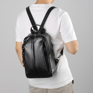 韩版男双肩包pu软皮百搭小背包，学生大容量斜挎包时尚休闲胸包