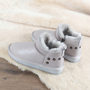 雪地靴女2021年铆钉皮毛一体，防水真皮羊毛，短筒加绒加厚棉鞋子