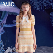 VJC/威杰思女装秋冬法式针织连衣裙撞色条纹减龄高腰裙