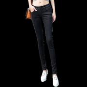 韩版显瘦牛仔裤黑色女2024潮，时髦紧身小脚，铅笔裤低腰九分长裤