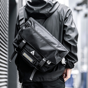 斜挎包男士单肩包14寸笔记本电脑包，大容量骑行通勤邮差包背包(包背包)