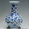 景德镇瓷器花瓶手工制作缠枝莲，青花赏瓶陶瓷，工艺仿古摆件