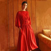 2022春夏红色收腰时尚连衣裙法式优雅蝙蝠袖显瘦百褶A字长裙