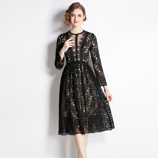 2024秋冬镂空法式黑色蕾丝，连衣裙女长袖高级感中长款小黑裙子