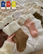 巨厚时尚女秋冬保暖中筒袜子，加厚毛圈袜睡眠，雪地袜冬日时髦好物
