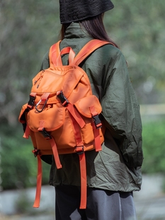 双肩包女2024工装潮牌男女大容量轻便户外徒步登山旅行包书包背包