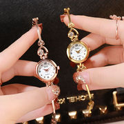 手链表女学生韩版简约时尚，水钻女表手链式小表盘，手镯表便宜的