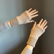 保暖毛线半指手套女冬季毛绒，针织护手腕，漏指百搭触屏办公学生写字