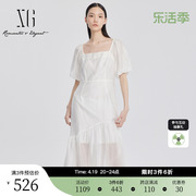 xg雪歌白色不规则方领连衣裙，2024夏季性感，露背高腰a字裙女装
