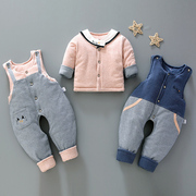 冬季男女宝宝双背带裤三件套冬款加厚婴幼儿棉服，套装新生儿棉衣服