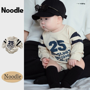 韩版春装男婴儿卫衣爬服宝宝，数字25字母，休闲长袖包屁衣兄弟装哈衣