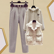 冬季时尚三件套韩版宽松加绒连帽长袖卫衣女羊羔毛马甲毛呢休闲裤