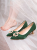 珍珠绿色婚鞋女大码单鞋粗跟尖头，中式秀禾新娘，鞋软底防滑孕妇结婚