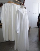 北欧小众C+出欧美设计感立领宽松廓形波浪长袖纯色棉质长款连衣裙