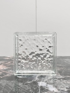 实心砖冰晶纹白色，透光不透明方形，玻璃砖浴室玄关水晶砖隔断墙
