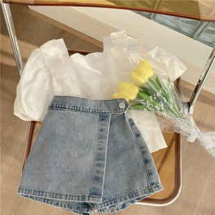 2023夏季韩版女童时髦套装儿童短袖蕾丝衬衫牛仔短裤两件套潮