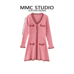 MMC 秋冬桃红色V领毛衣裙女减龄长袖短款内搭打底针织连衣裙