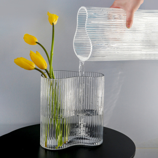 北欧玻璃瓶创意简约高端居家桌面复古鲜花百合装饰品办公室摆件