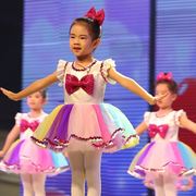 六一儿童节表演服装亮片蓬蓬裙幼儿园男女童舞蹈服七彩裙演出服
