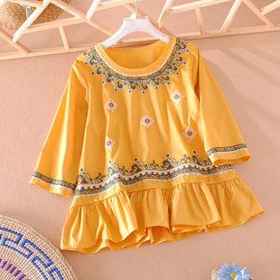 中国风复古刺绣花宽松版荷叶，边圆领套头夏季七分袖衬衫黄色上衣女