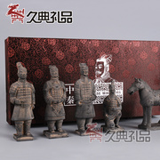 西安兵马俑工艺品摆件兵马俑旅游纪念品，中国特送老外15cm泥青