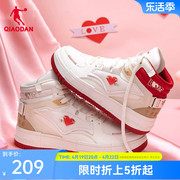 中国乔丹板鞋情侣鞋高帮皮面，红色情人节鞋子，女生休闲运动鞋男