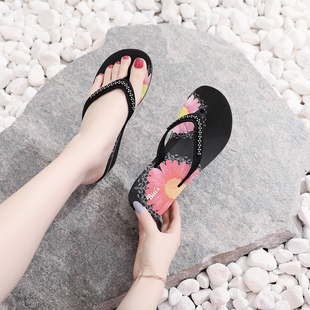 越南平仙进口女夏季坡跟镶钻时尚休闲高跟夹脚人字拖鞋