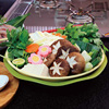 日本进口火锅菜盘子双层沥水盘塑料蔬菜盘客厅水果盘家用干果盘