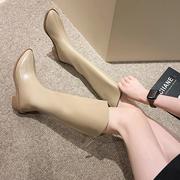 长筒靴女2023秋季单靴白色，小个子粗跟尖头，长靴高筒v口骑士靴