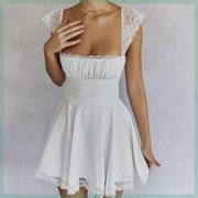 2023欧美女装夏季蕾丝，花边方领吊带裙，修身露背白色法式连衣裙