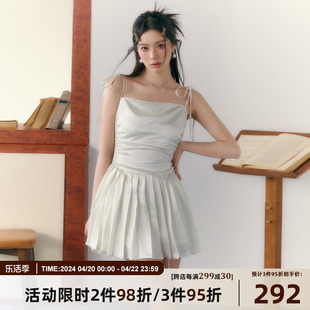 7shiftin原创设计高级感纯欲风白色连衣裙高腰，吊带裙夏季女