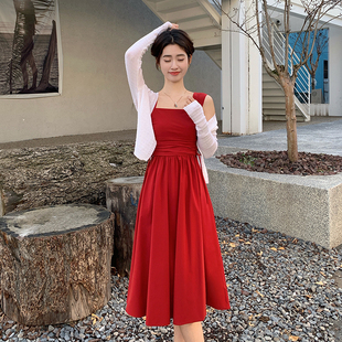 2024春夏法式红色吊带连衣裙，女温柔风气质初恋长裙子两件套装