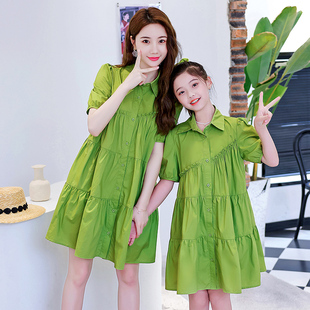 绿色不一样的亲子装连衣裙炸街母女装，夏季2023宽松纯棉衬衫裙