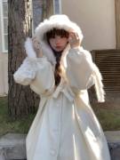 sinsingirl雪松奶芙秋冬季大衣外套，女白色长袖连帽宽松毛呢大衣