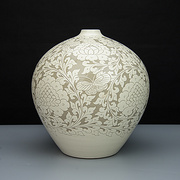 磁州窑家居瓷器书房中式陶瓷花瓶手工拉坯白色刻花工艺品摆件客厅