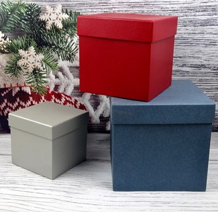 圣诞礼盒裸盒大号礼物包装盒正方形订做红绿盒商务高档纯色纸套盒