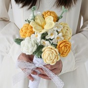 成品毛线针织玫瑰郁金香手捧花，新娘小清新花束送闺蜜结婚礼物