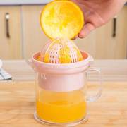 橙汁柠檬手动榨汁器创意家用迷你型榨汁杯学生宿舍手摇水果压汁机