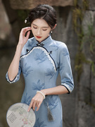 蓝色旗袍2024秋冬麂皮绒七分袖长款修身日常可穿年轻款连衣裙