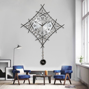 客厅钟表挂钟欧式个性创意摇摆钟，艺术石英钟大气现代简约壁挂时钟