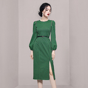 绿色连衣裙长袖初秋女装2022一步开衩中长款格纹裙子韩版气质
